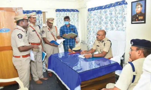 DIG inspects Budaraya Valas police station