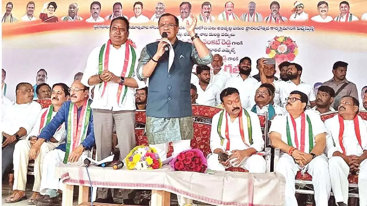 Minister Komatireddy promises Rs 250 cr for rural development