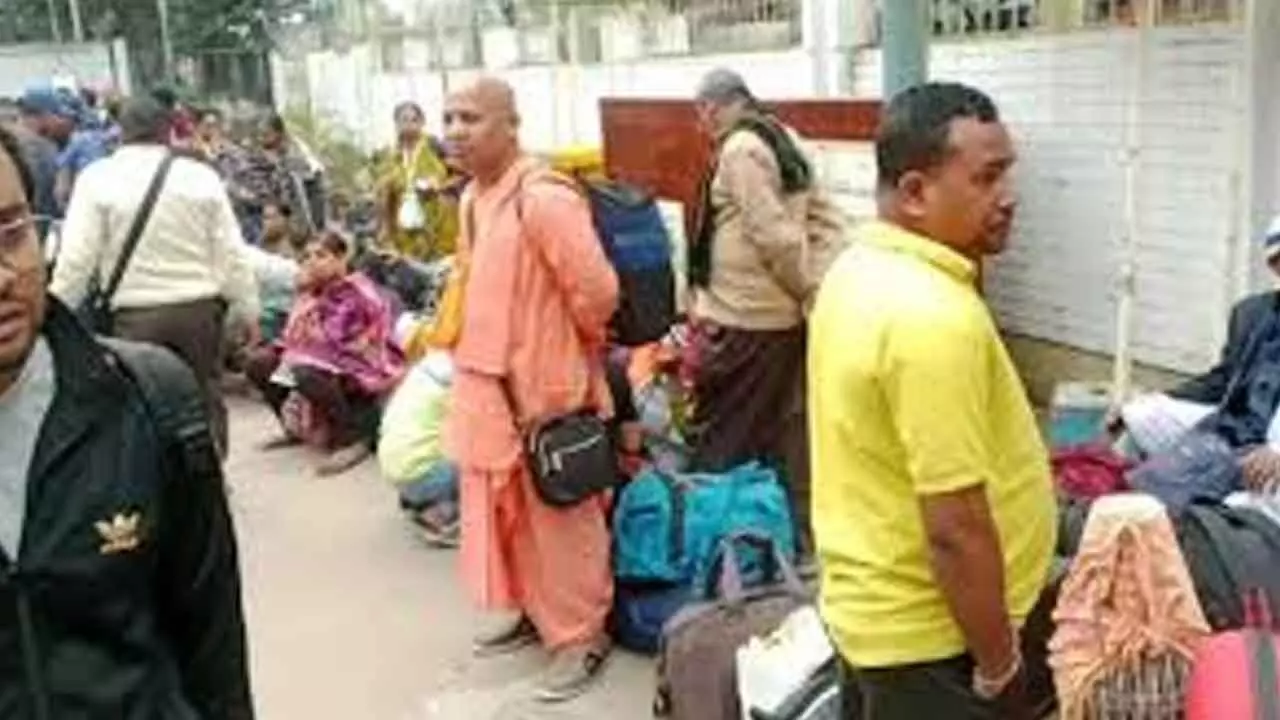 Bangladesh stops 54 Iskcon members from crossing into India via Benapole