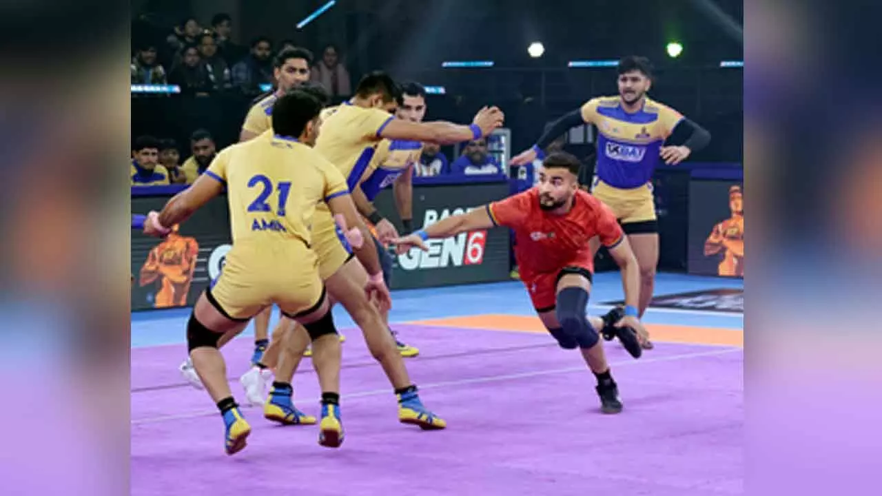 PKL Season 11: Naveens Super 10 powers Dabang Delhi to win over Tamil Thalaivas