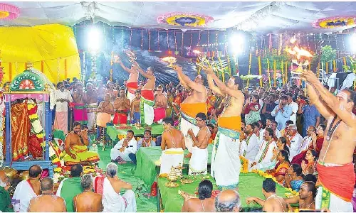 Grand Ganga Harati ceremony at Swarnamukhi river thrills devotees