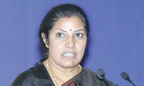 Purandeswari supports Pawan Kalyan over security breaches at Kakinada port