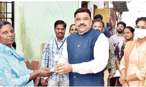 2.4 lakh people get pension in Kurnool district says Collector Ranjith