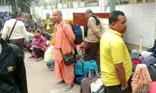 Bangladesh stops 54 Iskcon members from crossing into India via Benapole Bangladesh stops 54 Iskcon members from crossing into India via Benapole