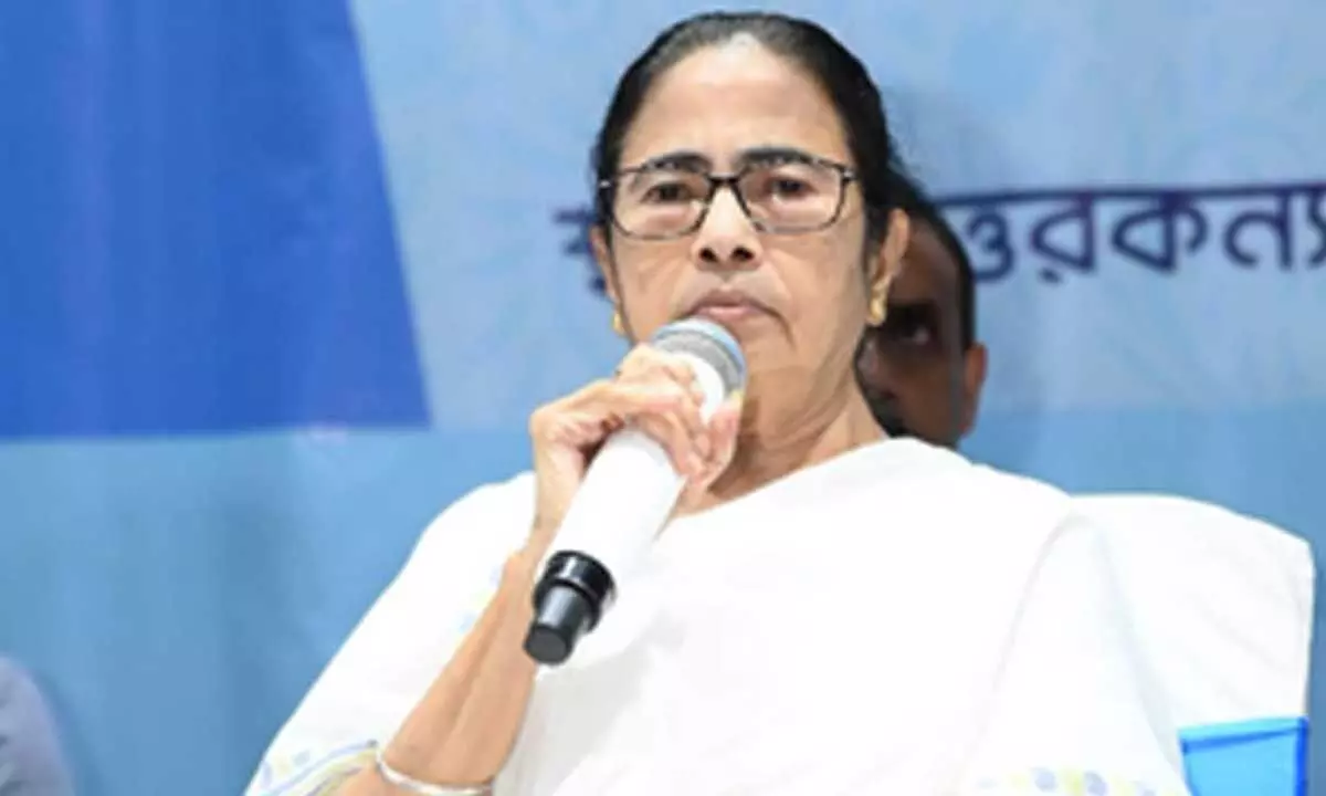 Centre should ensure release of Bengal fishermen jailed in B’desh: Mamata Banerjee