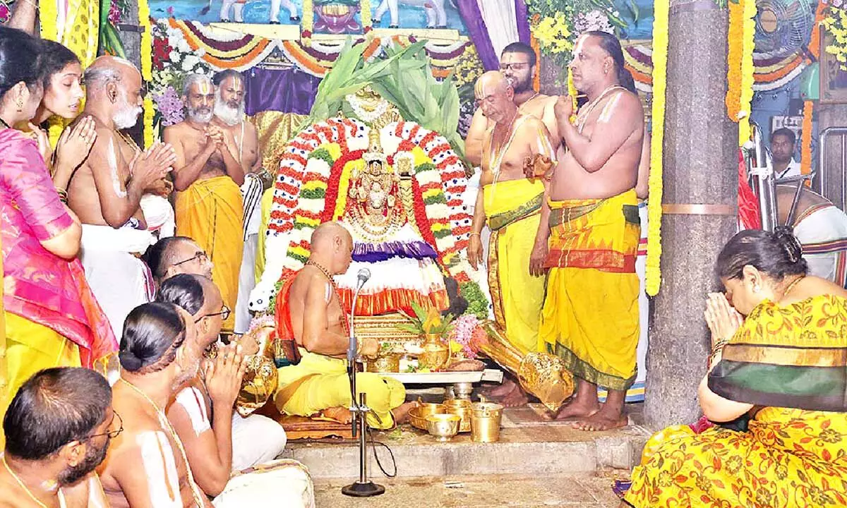 Religious fervour marks Vasanthotsavam