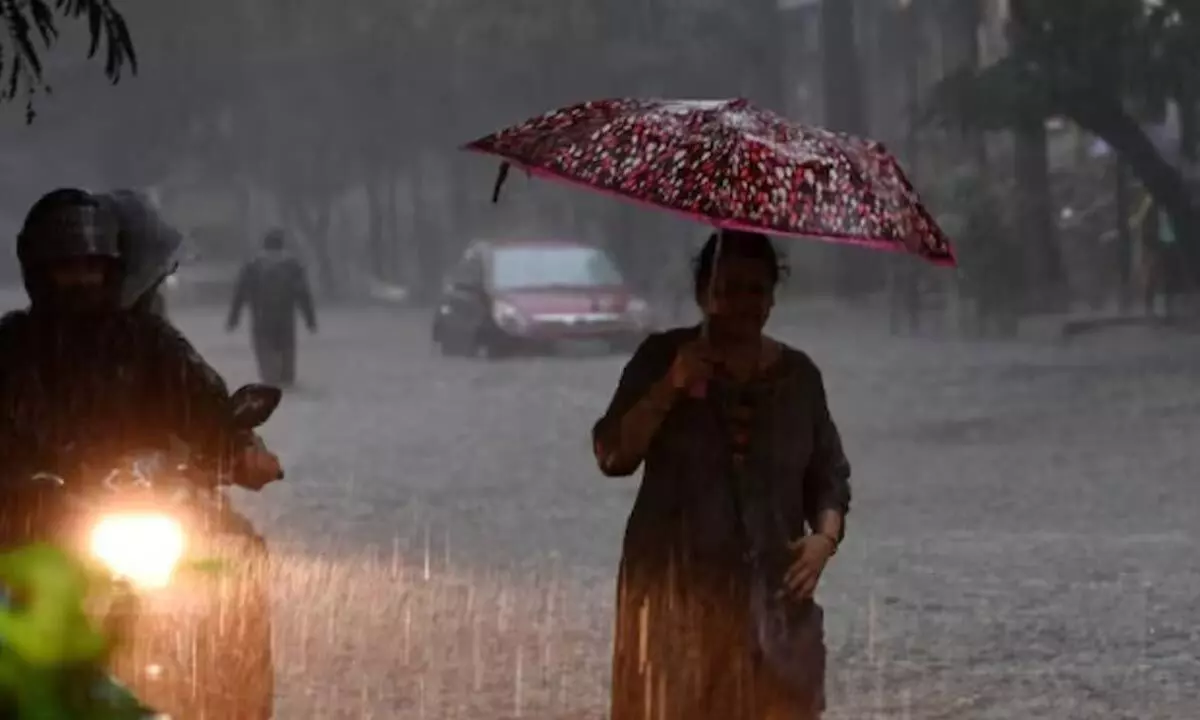 Cyclone Fengal Brings Heavy Rain and Disruption Across Karnataka