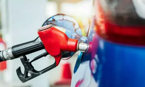 India Scraps Windfall Tax on Fuel Exports as Global Oil Prices Stabilize