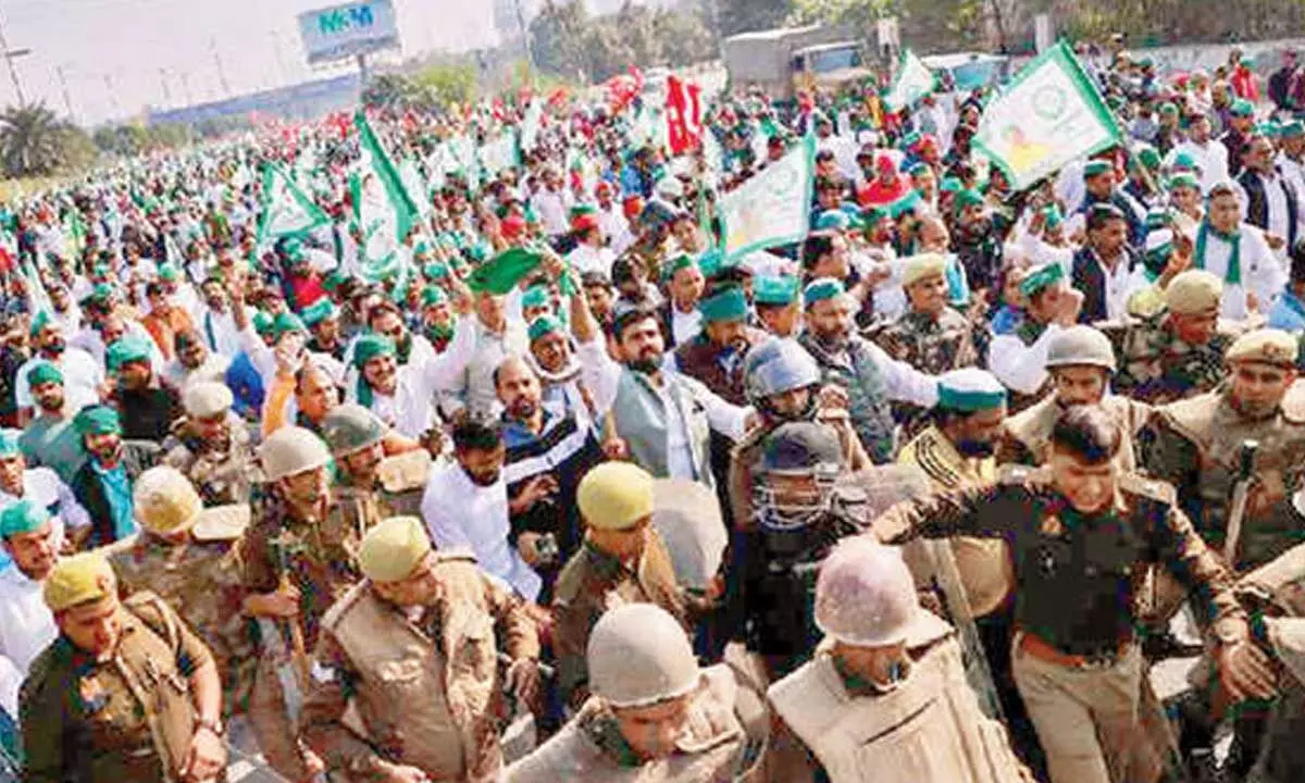 More than 160 protesting farmers arrested in Noida