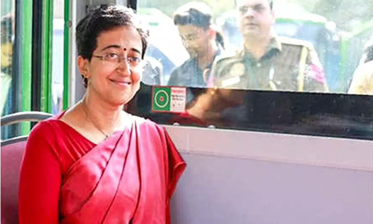 Atishi inspects new Mohalla buses