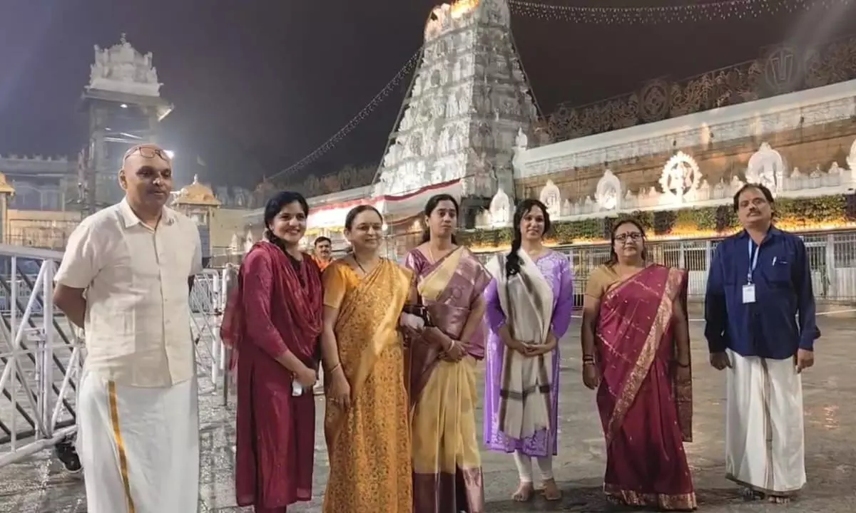 ISRO Scientists visit Tirumala seeks blessing for PSLV launch