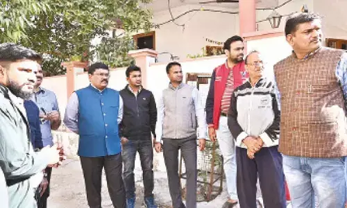 GMC Commissioner Puli Srinivasulu visiting Jaipur Municipal Corporation on Tuesday