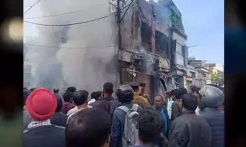 Massive fires ravage commercial buildings in Ranchi and Giridih, losses run into crores