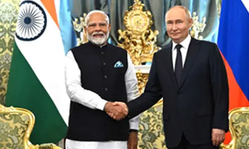 Putin lauds PM Modis Make in India policy, says Russia willing to invest