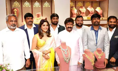 Balayya inaugurates Vega Jewellery showroom