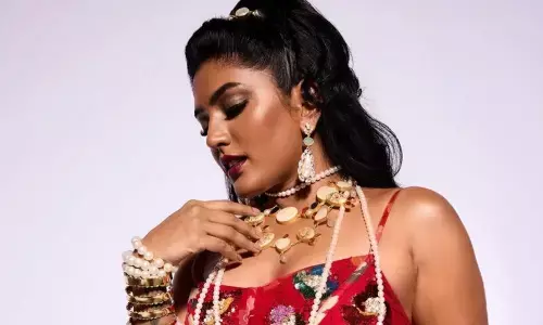 Warangal beauty Eesha Rebba channels retro glam