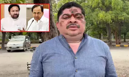 Ponnam Prabhakar Invites KCR for Telangana Thalli Statue Unveiling