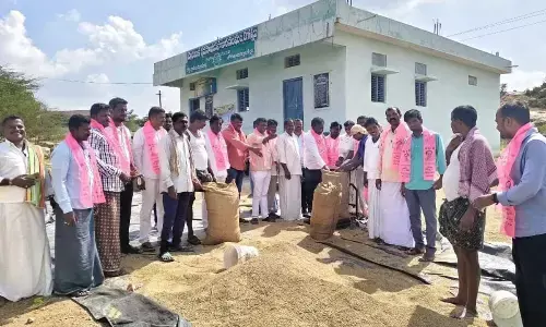 BRS Leader Basu Hanumanthu Naidu Demands Fair Support for Telangana Paddy Farmers