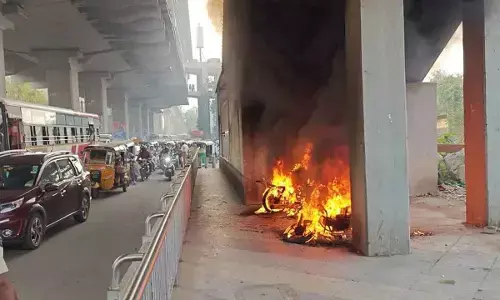 Bike Arson Incident Near Malakpet Metro Station: Police Arrest Zakir Alias Banta