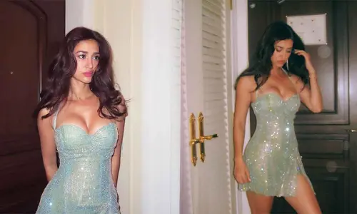 Disha Patani turn heads with a sizzling look