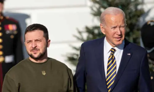 US announces nearly one billion USD in longer-term weapons aid to Ukraine