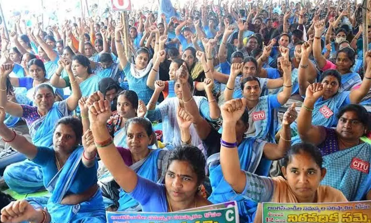 Anganwadi workers staging a protest in Anantapur (File photo)