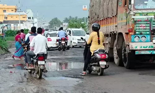 Develop roads in Srikakulam city, people’s representatives urged