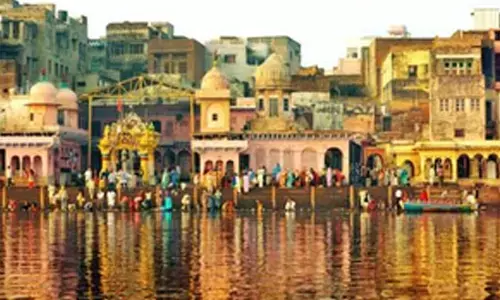 SC frowns upon glaring state of affairs in Mathura’s temples