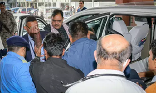 Nagaur MP raises questions on intelligence failure after Raj CMs convoy hit by car