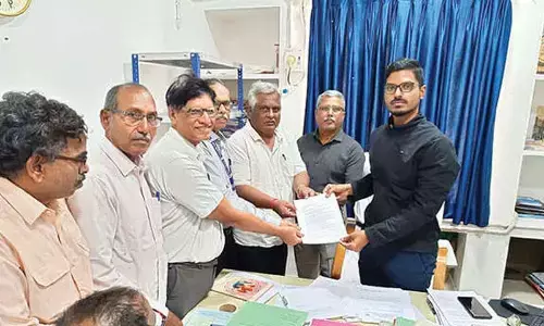 Steel plant pensioners seek higher pension