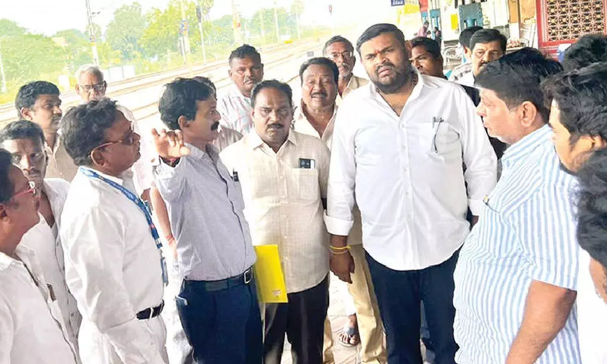 MLA Sudhir focuses on amenities at Srikalahasti rly station