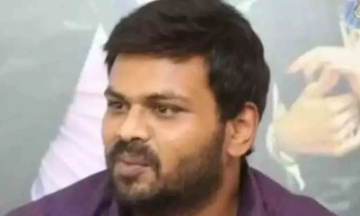 Manchu Manoj alleges threat to life, rushes to Pahadishareef PS