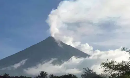 Philippines orders full evacuation amid possible volcanic re-eruption