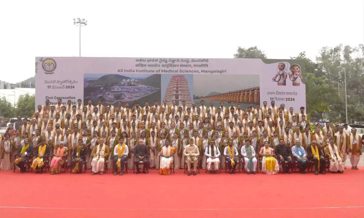 President Draupadi Murmu emphasises Excellence and Health at Mangalagiri AIIMS First Convocation