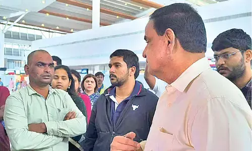 TTD Chairman inspects Srivani counter at airport