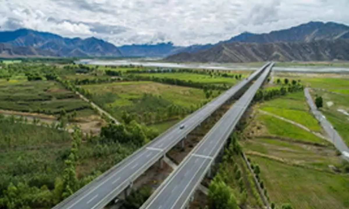 New expressway links Lhasa with birthplace of Tibetan civilization