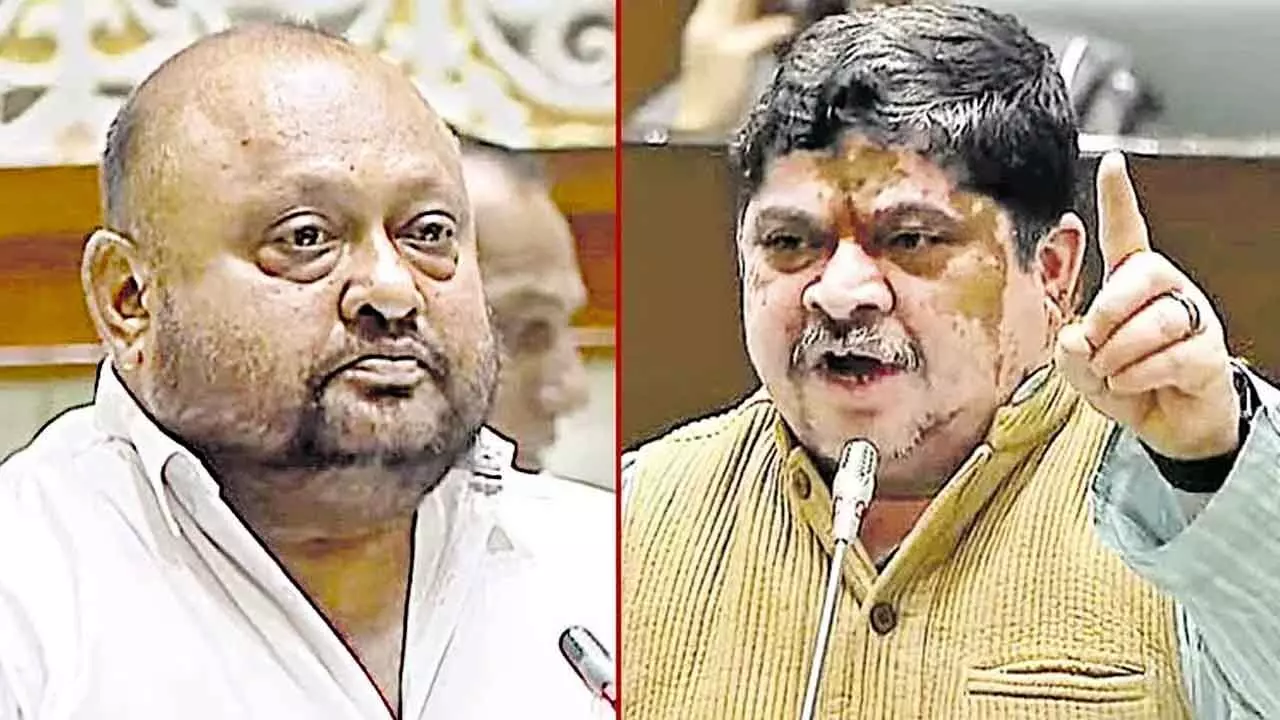 War of words between Ponnam, Gangula Kamalakar