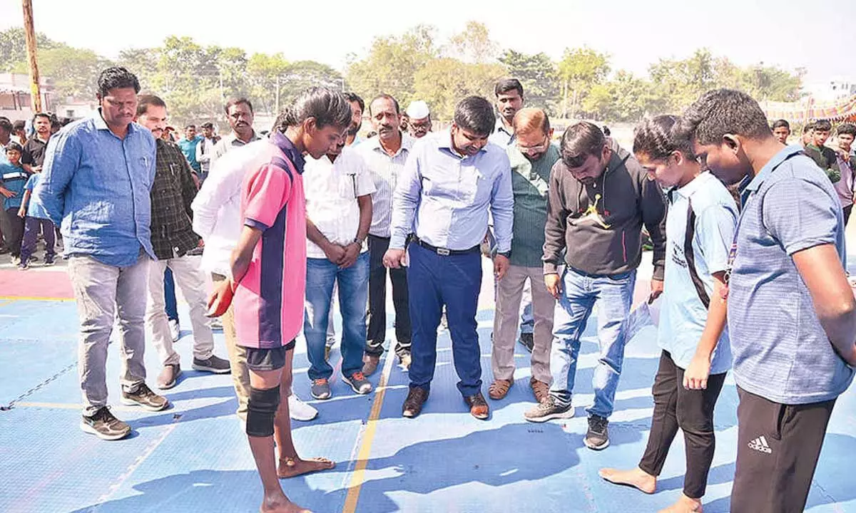 Make district-level sports competitions successful: Collector