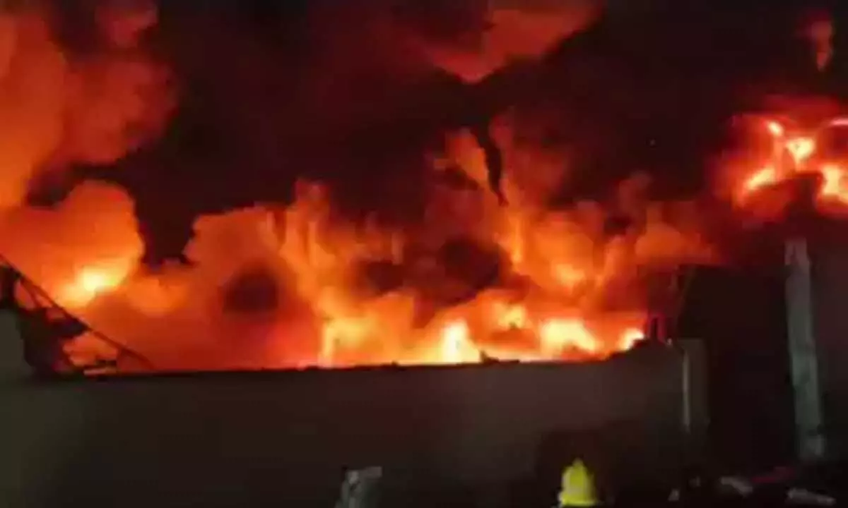 Massive Fire Breaks Out at IS Sadan Industrial Unit in Hyderabad