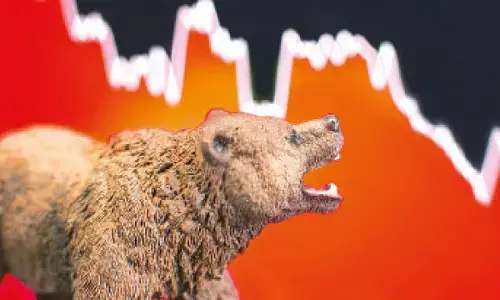 Mkts in red for 3rd session on unabated FII outflows