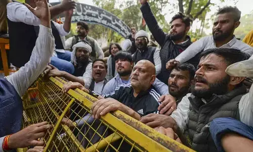 Congress worker dies during protest in Lucknow, party   claims police brutality