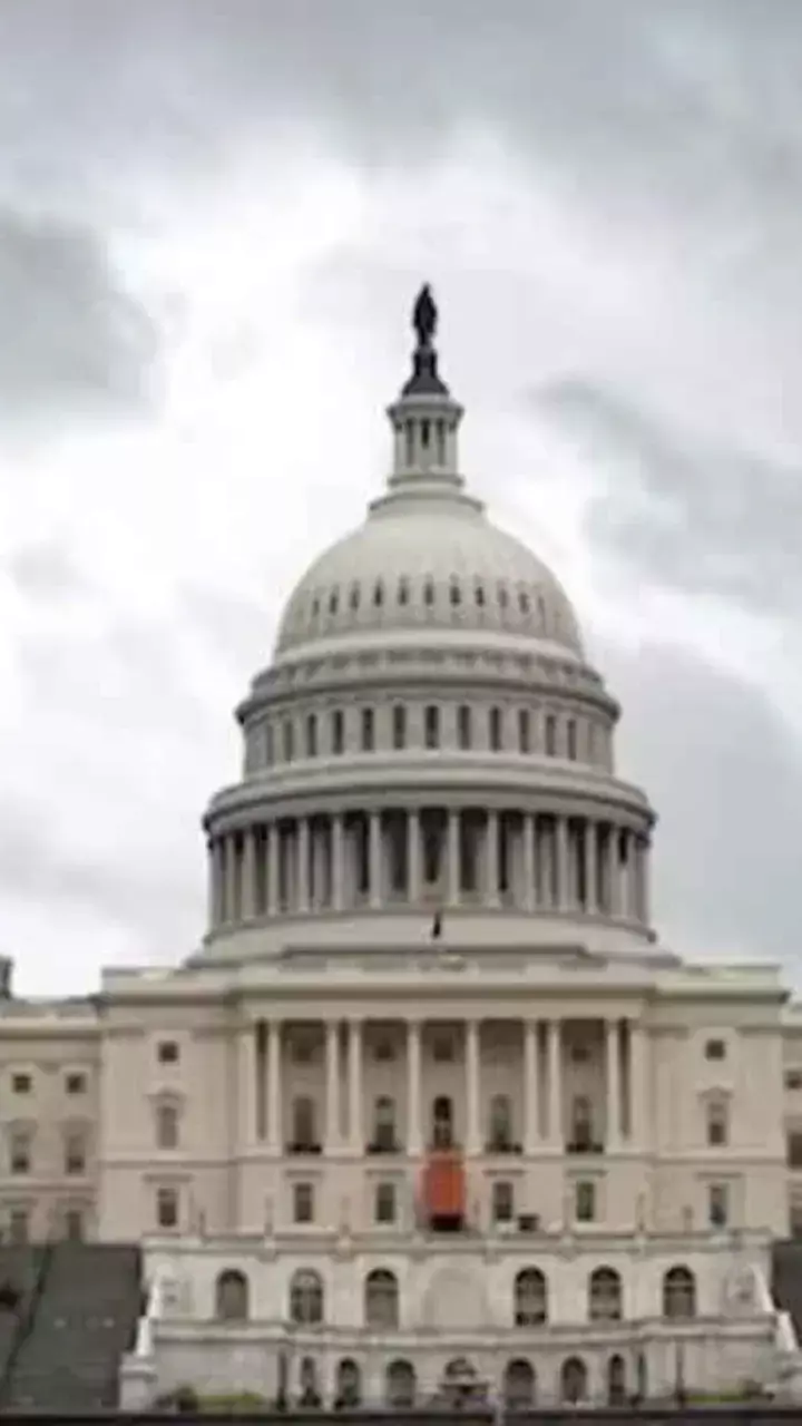 Senate Moves Forward to Resolve Government Shutdown Senate Moves Forward to Resolve Government Shutdown