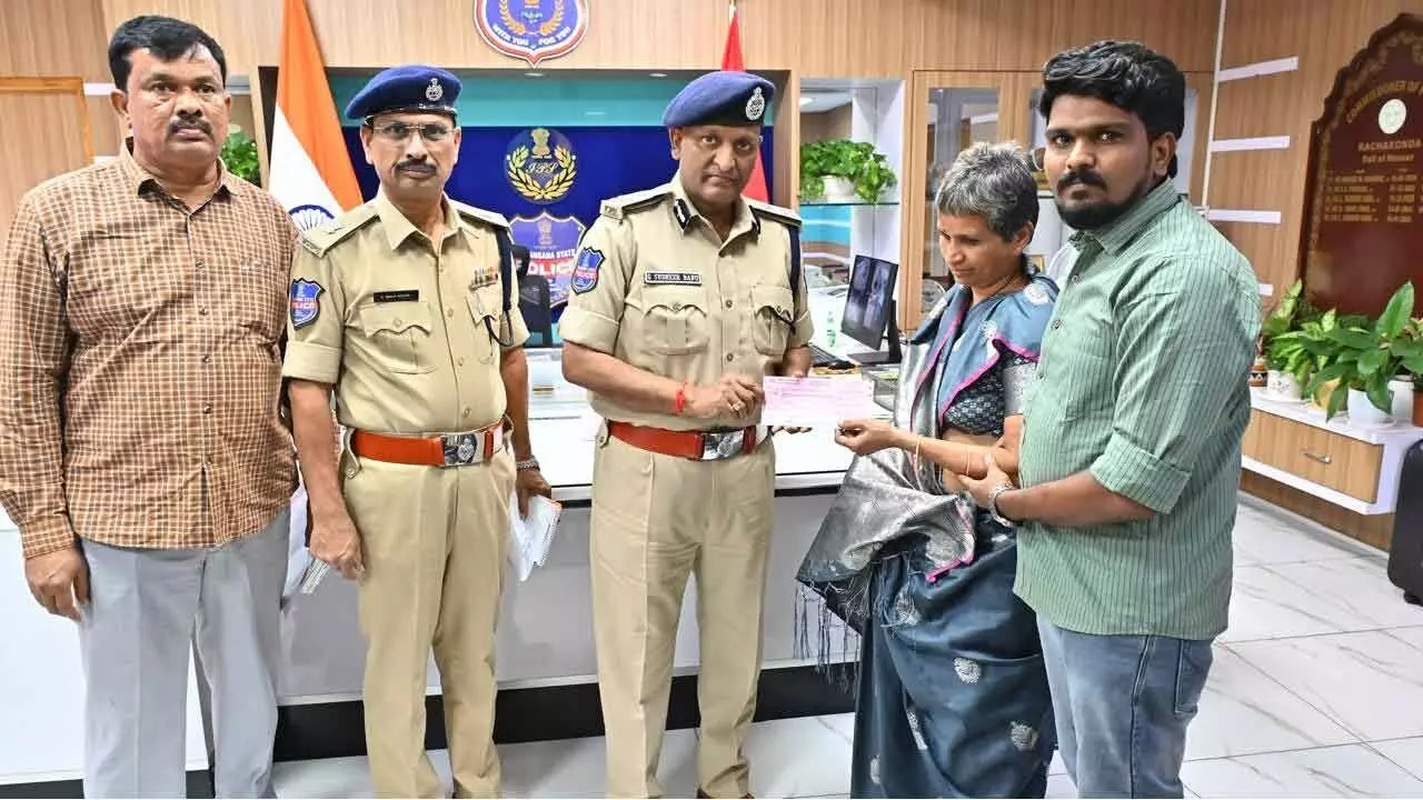 Rachakonda CP Sudheer Babu Extends Financial Assistance to Families of Deceased Police Officers