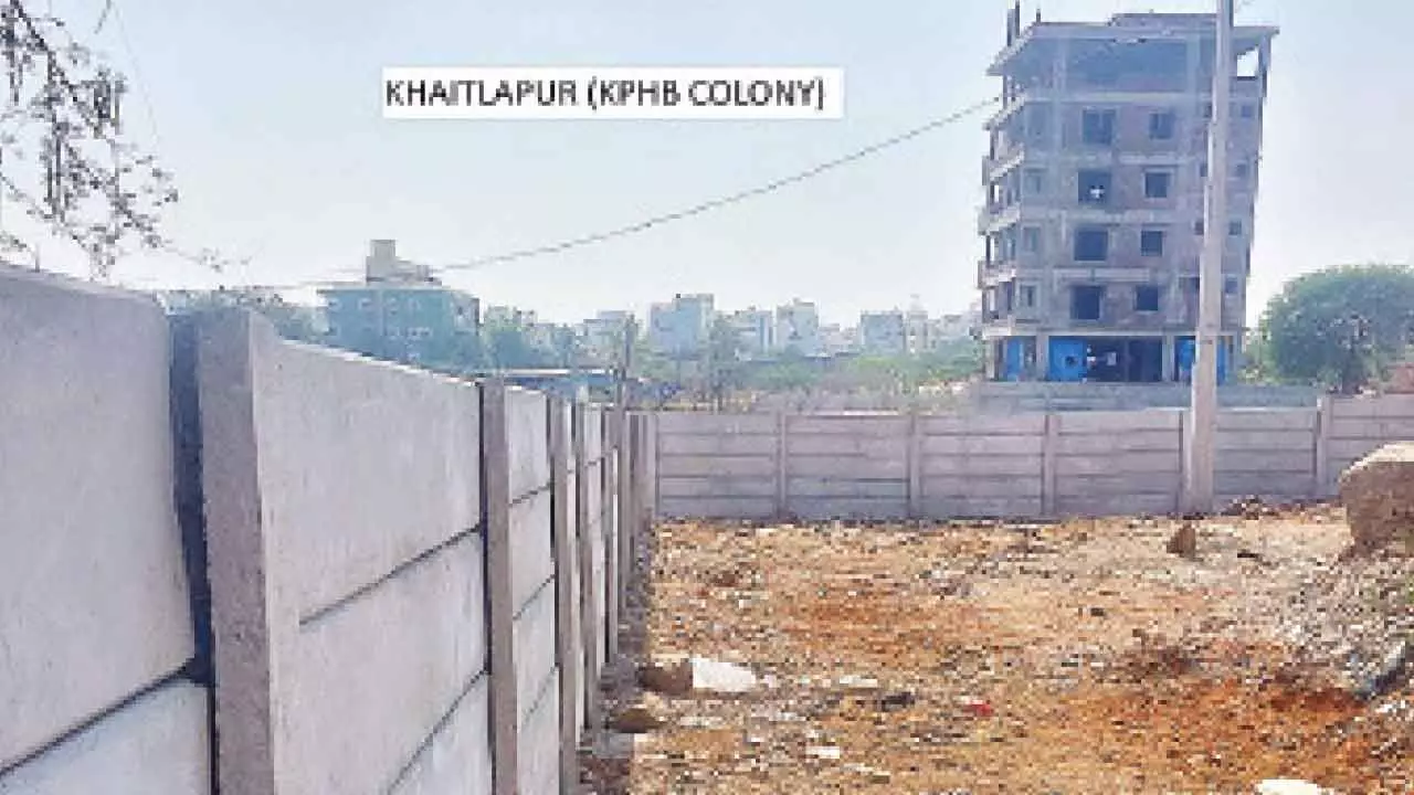 TG Housing Board to construct compound wall at vacant land