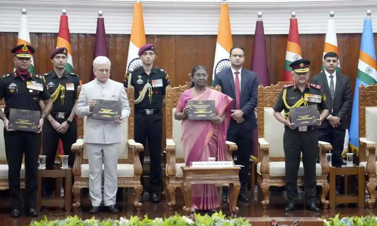 President Droupadi Murmu Awards Presidents Colours to College of Defence Management