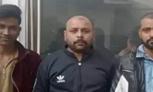 Meerut: Bald man selling hair growth oil arrested