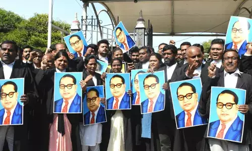 Hyderabad: HC advocates protest; want Amit Shah sacked