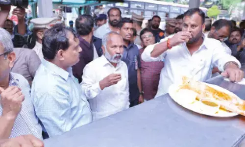 Transport minister Mandipalli Ramprasad Reddy visiting a food stall at Dwaraka bus station in Visakhapatnam on Friday