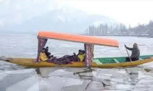 At minus 8.5 degrees Celsius, Srinagar records lowest minimum temperature in 24 years