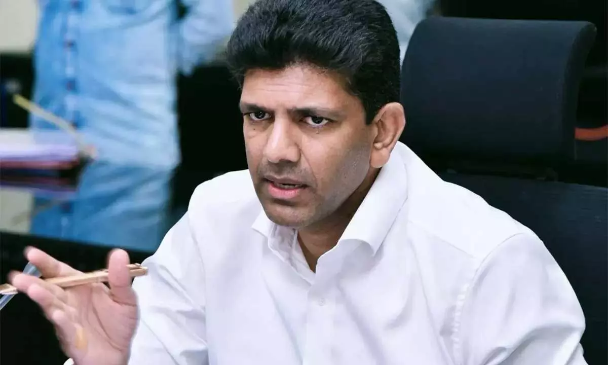 Pemmasani assures to complete UGD works in Guntur